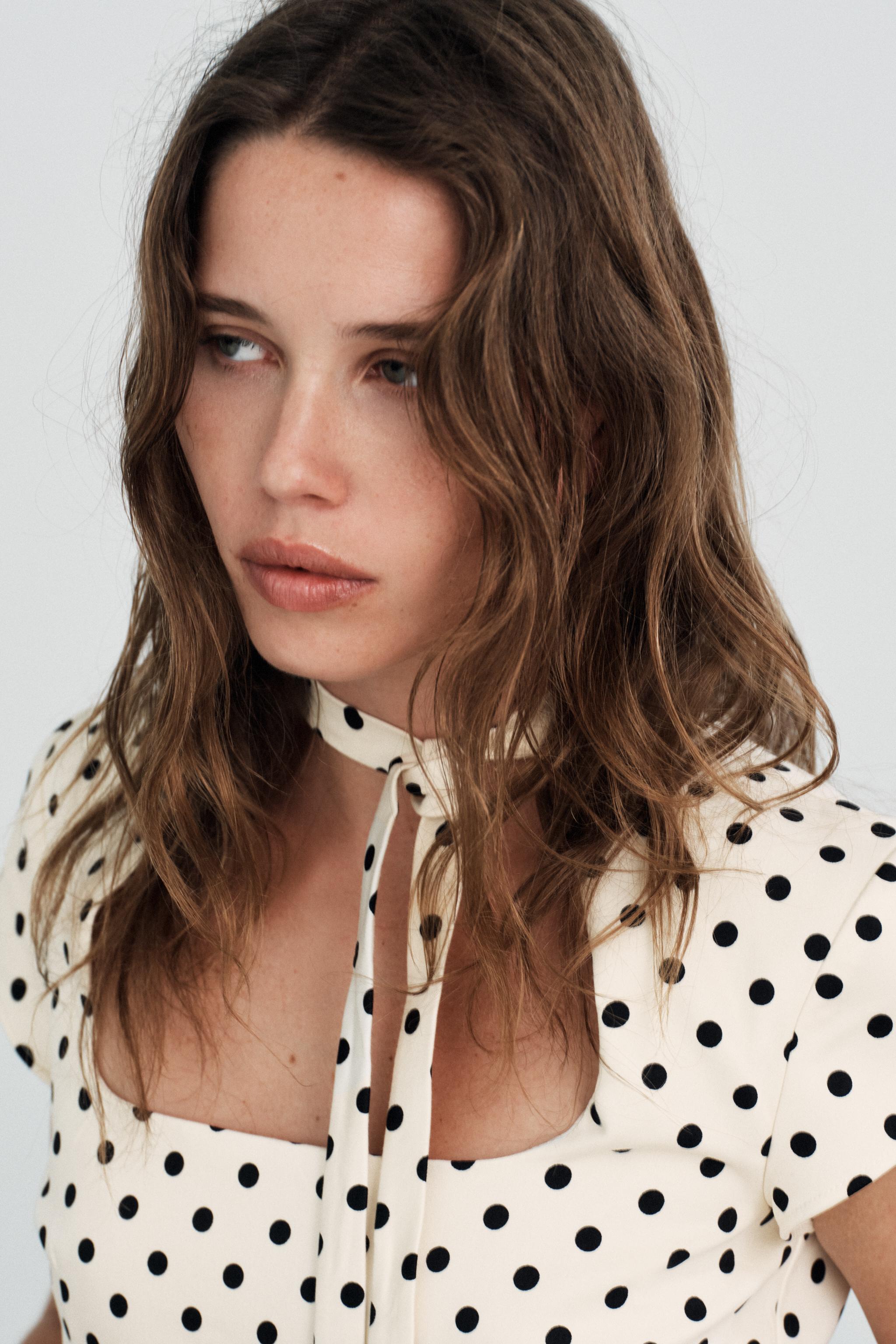 Vestito corto a pois