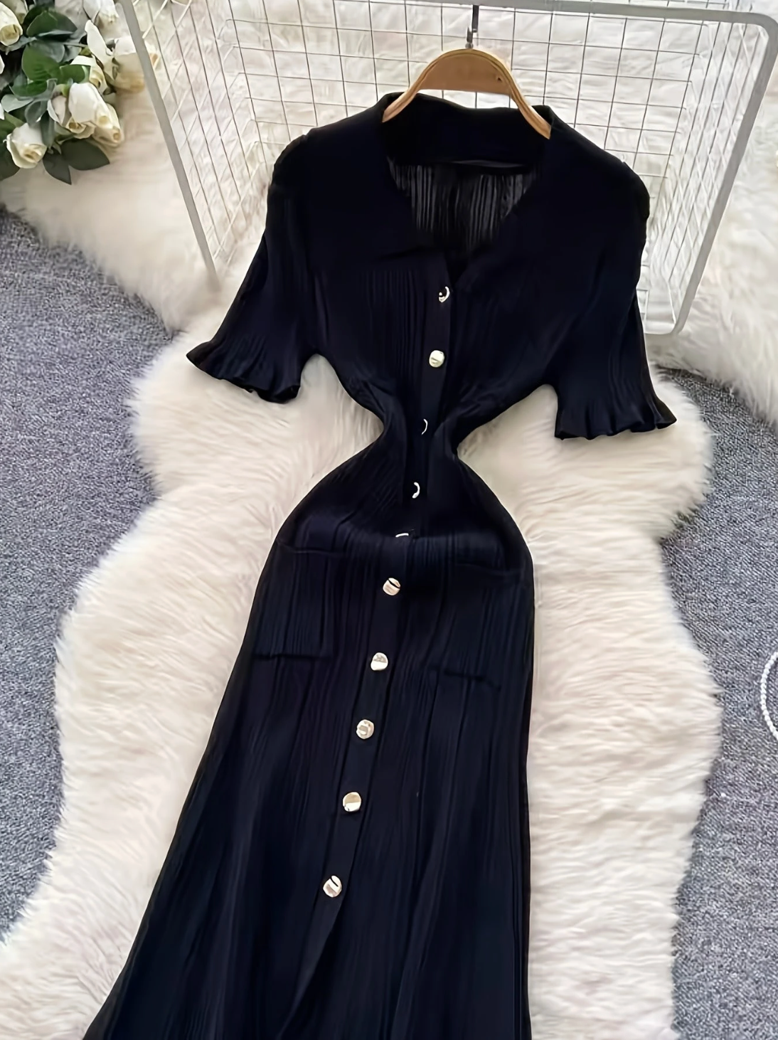 Abito elegante con bottoni