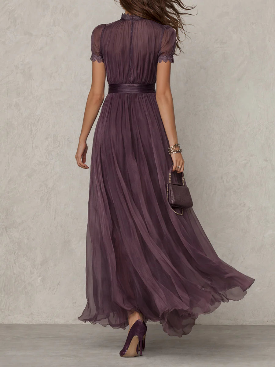 Relia | Abito Lungo Elegante in Chiffon Viola con Cut-Out sullo Scollo