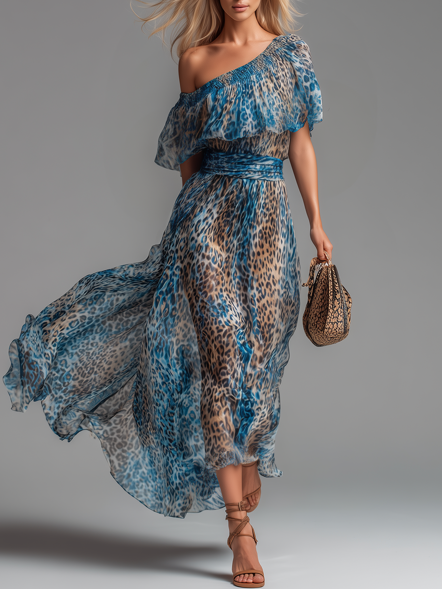 Lavish - Long chiffon dress with leopard print and bare shoulders