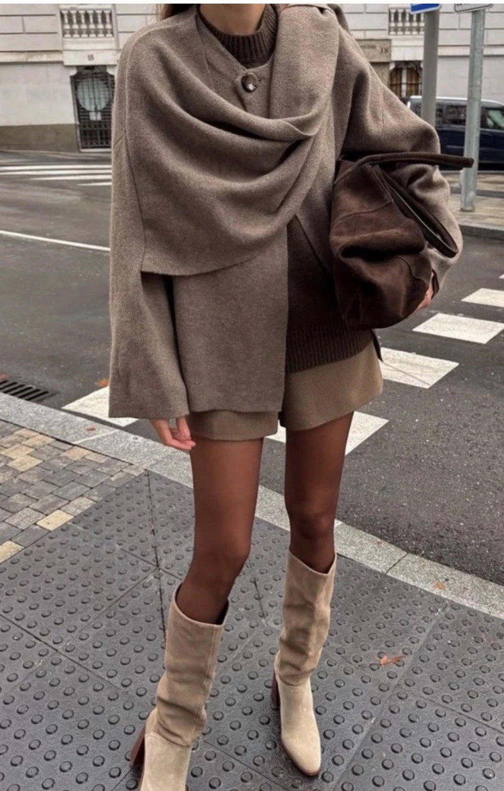 Short Cape Taupe Coat